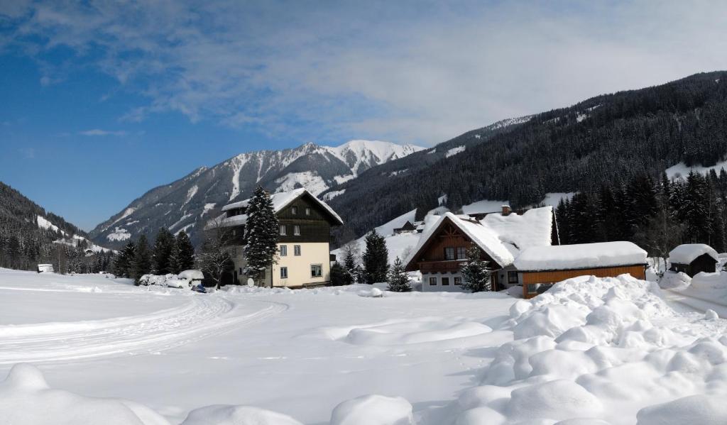 Gasthof Zur Gams Donnersbachwald Exterior photo
